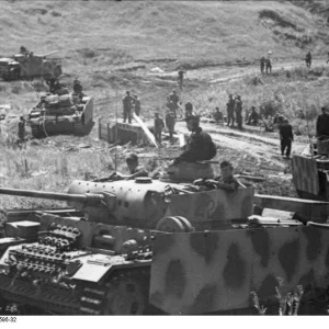 Bundesarchiv_Bild_101I-219-0595-32_Russland-Mitte-S_d_Panzer_III