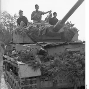 Bundesarchiv_Bild_101I-305-0652-24_Italien_Panzer_IV