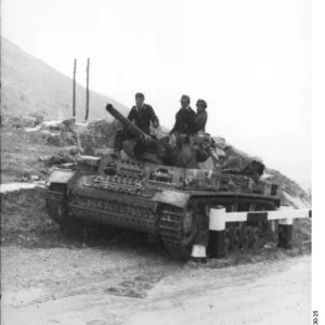 Bundesarchiv_Bild_101I-306-0730-25_Italien_Flammpanzer_III