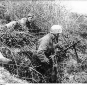 Italian Fallschimjger with MG42 1943 1944 | A Military Photo & Video ...