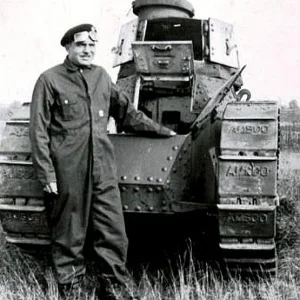 M1917_tank_Camp_Borden_Maj_Gordon_Churchill_1940