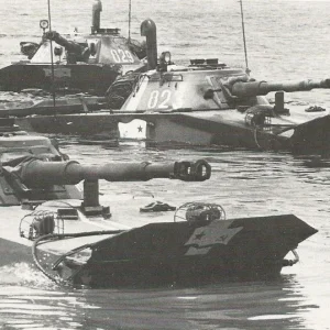 PT76B Amphibious tanks swimming