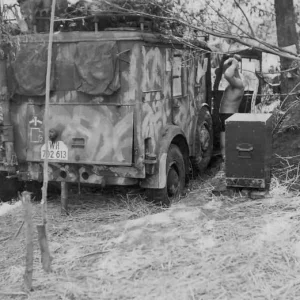 Horch_901_Kfz_17_radio_car