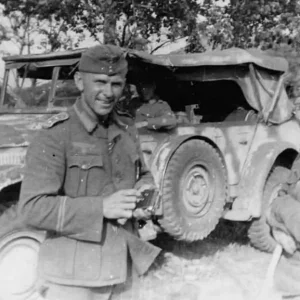 Horch_901_wehrmacht_PKW_car_14