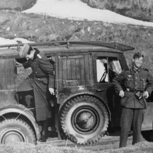 Horch_Funkwagen_Kfz_17_4