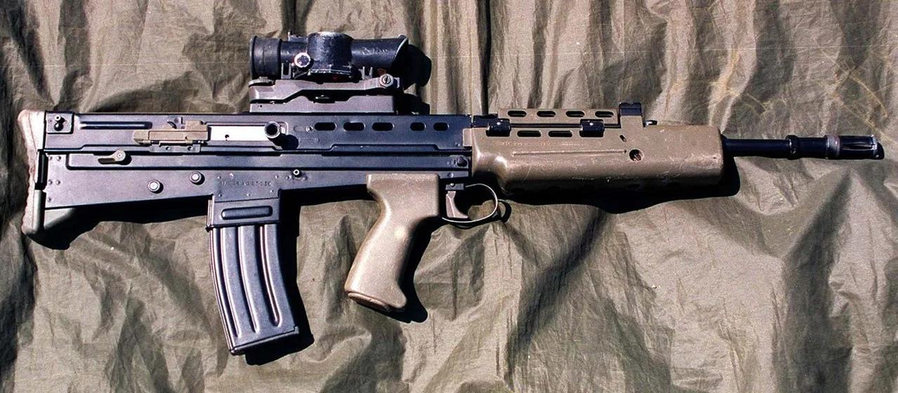 1280px-SA-80_rifle_1996