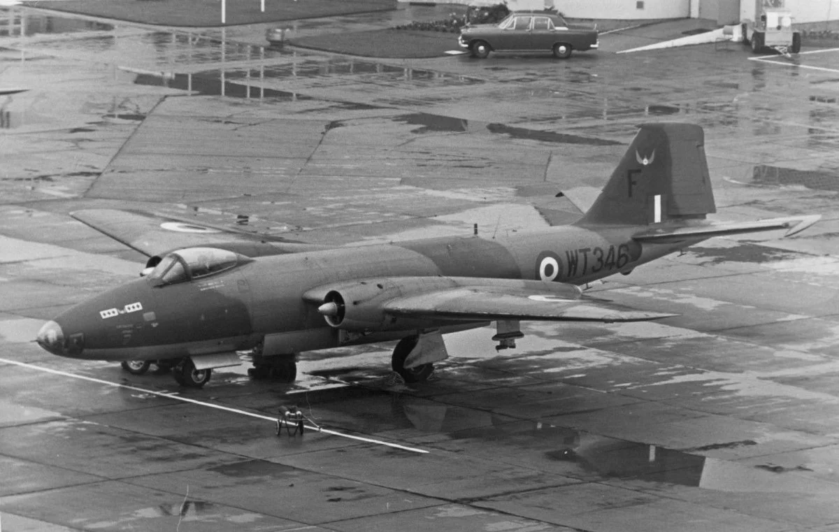 14 Sqn English Electric Canberra B(I).8 WT346