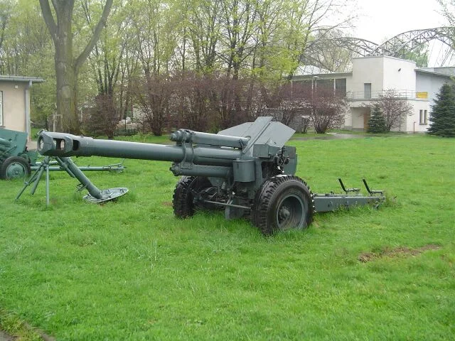 152 mm Howitzer model 1943