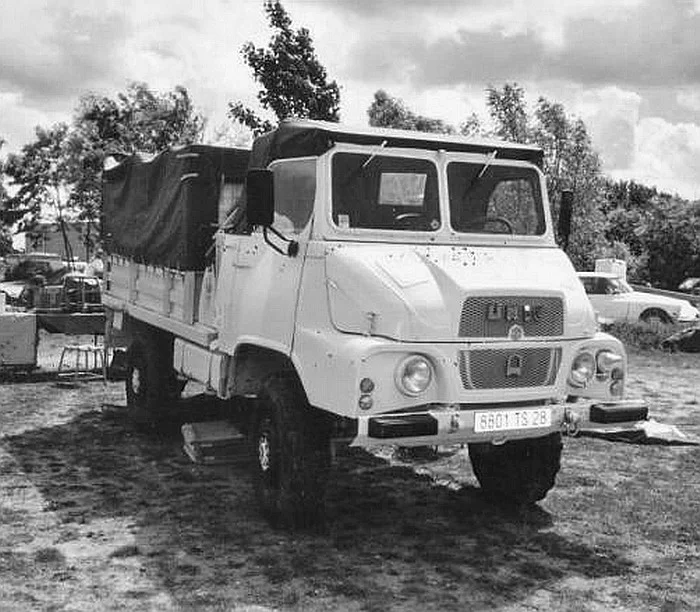 18-unic-berliet