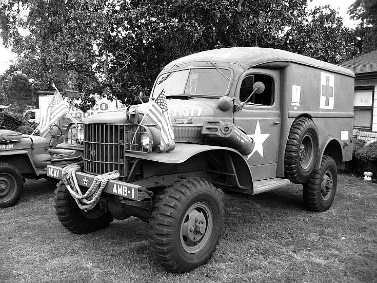 1941 dodge wc-9 flat back, Army Ambulance | MilitaryImages.Net