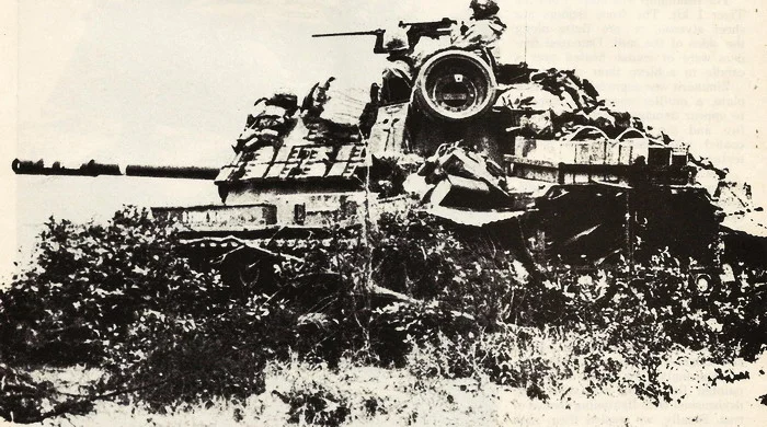 2743590