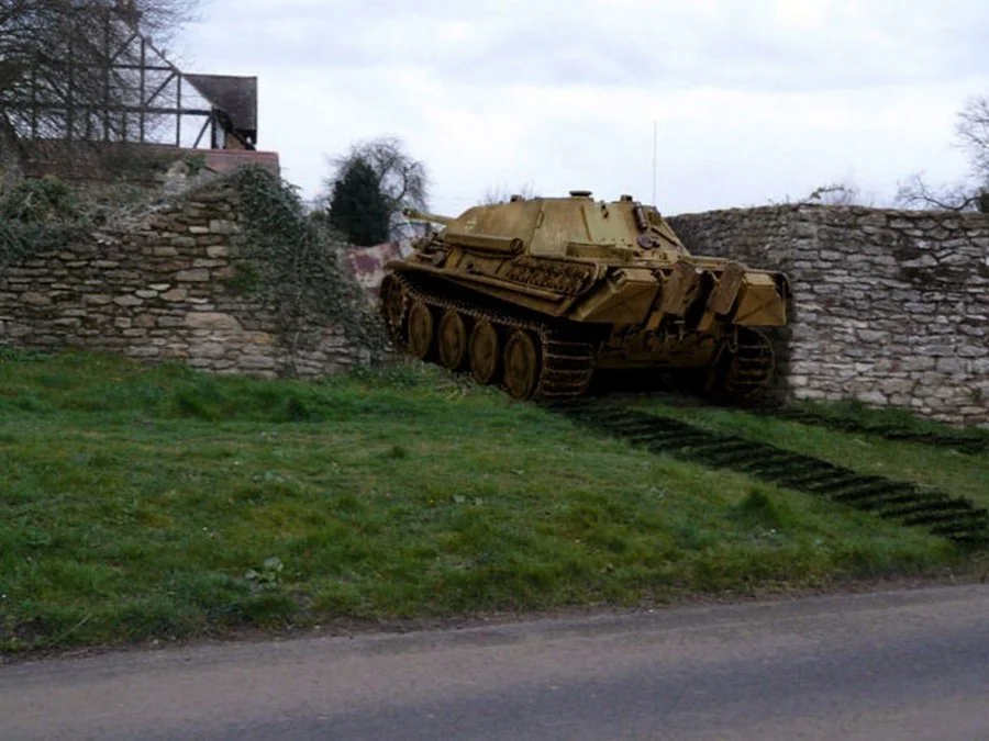 3rdReich_pzjagd5_JagdPanther-on-the-prowl_2