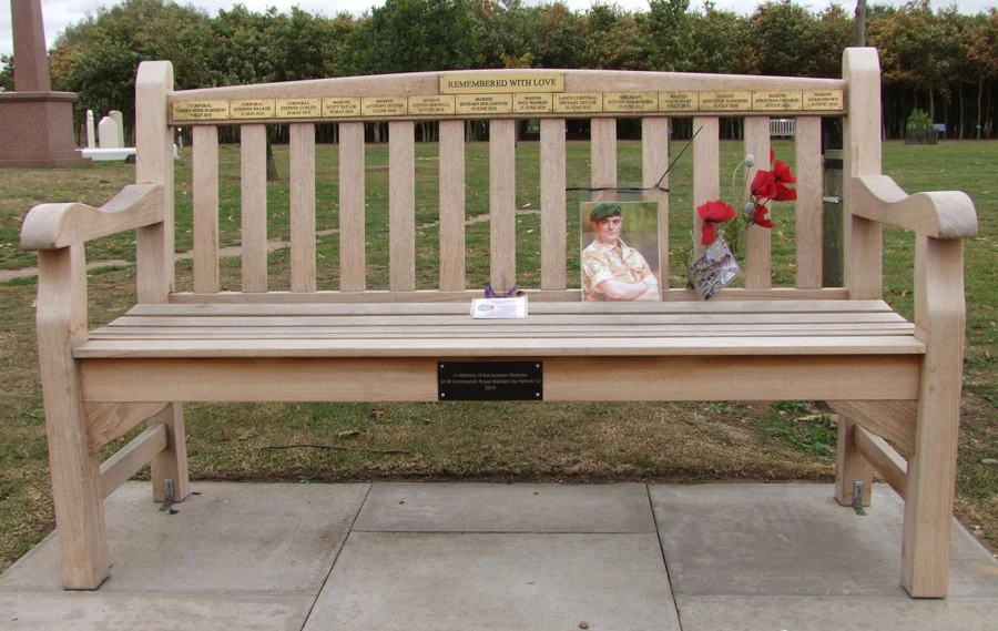40 Commando Memorial Seat