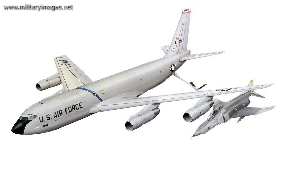 72-Boeing-KC-135E_Stratotanker