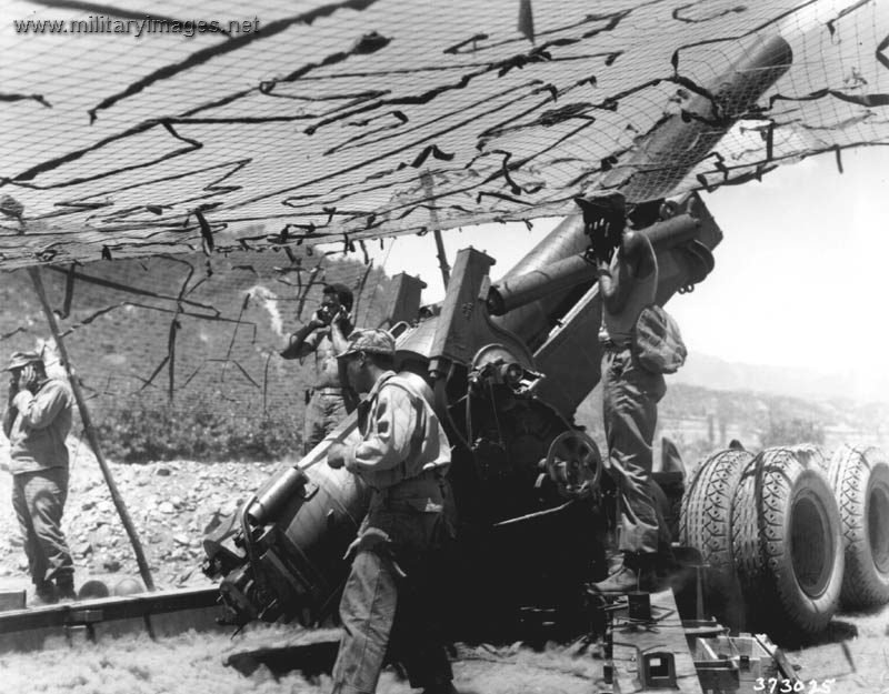 8-inch howitzer crew of Battery A