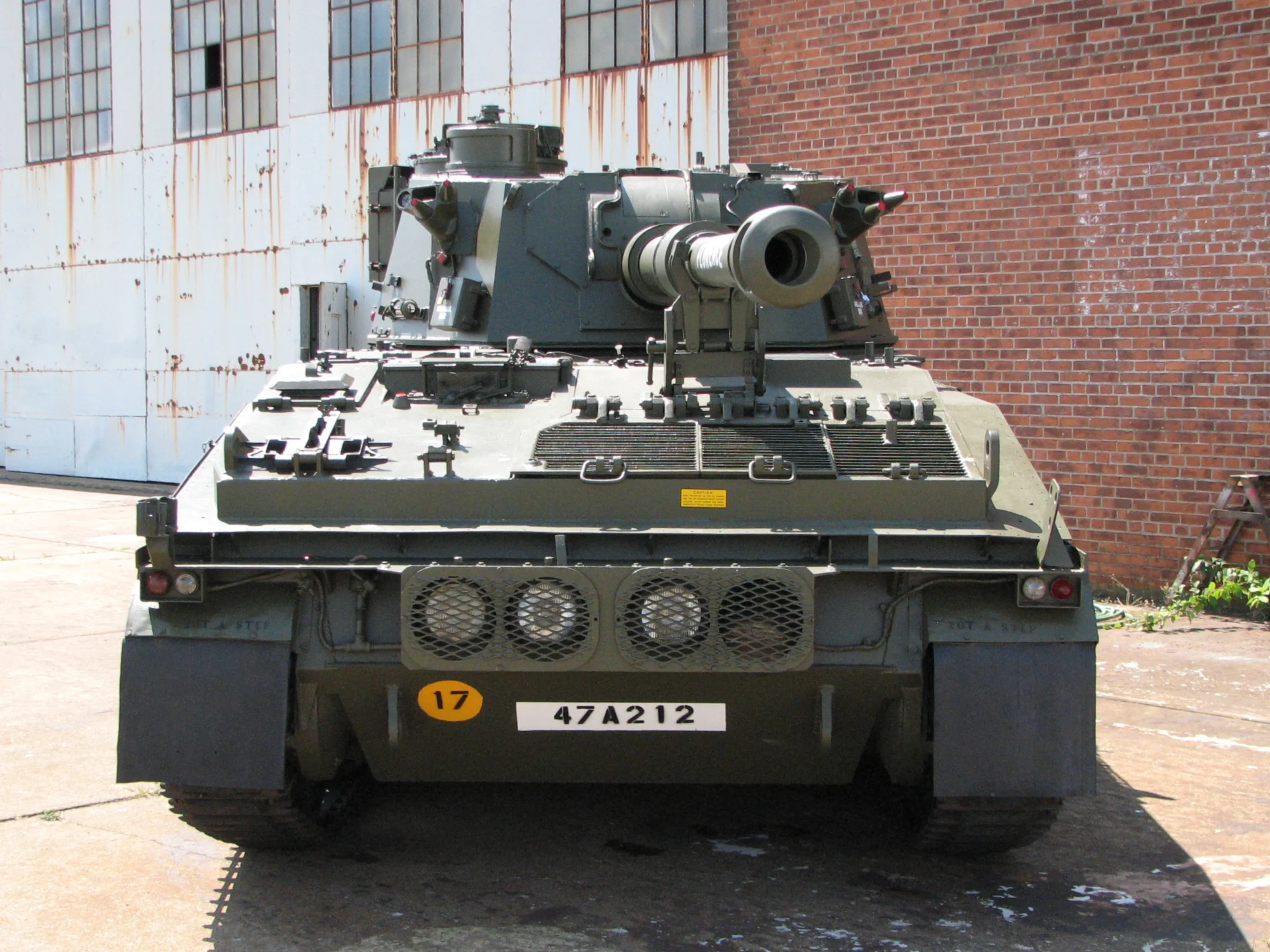 abbot self propelled 105mm artillery