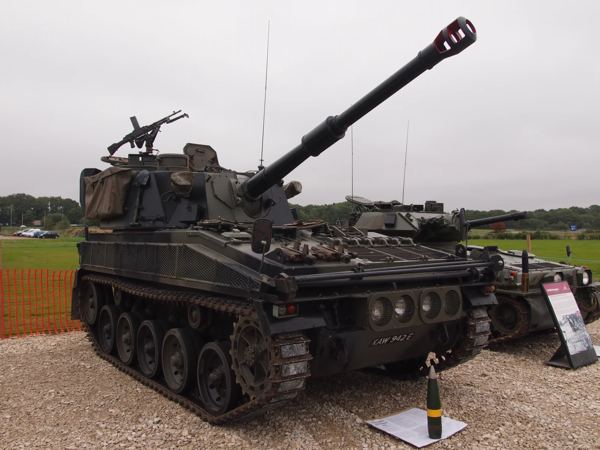 abbot self propelled 105mm artillery