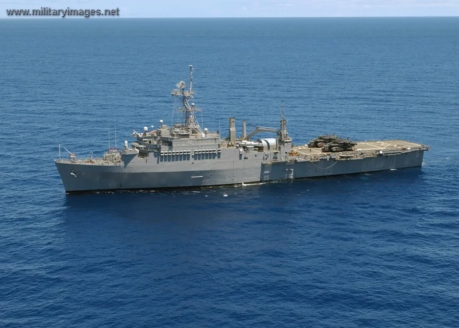 Amphibious transport dock ship USS Dubuque (LPD 8)