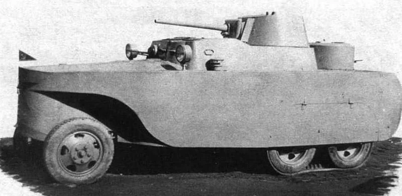 Amphibious_armoured_car_BAD-2