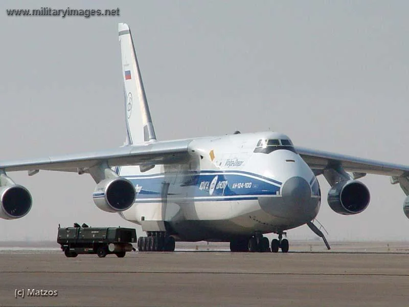 Antonov AN-124 - Condor