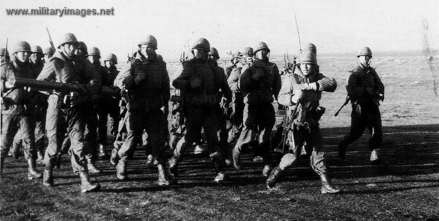 Argentine infantry platoon formal march past