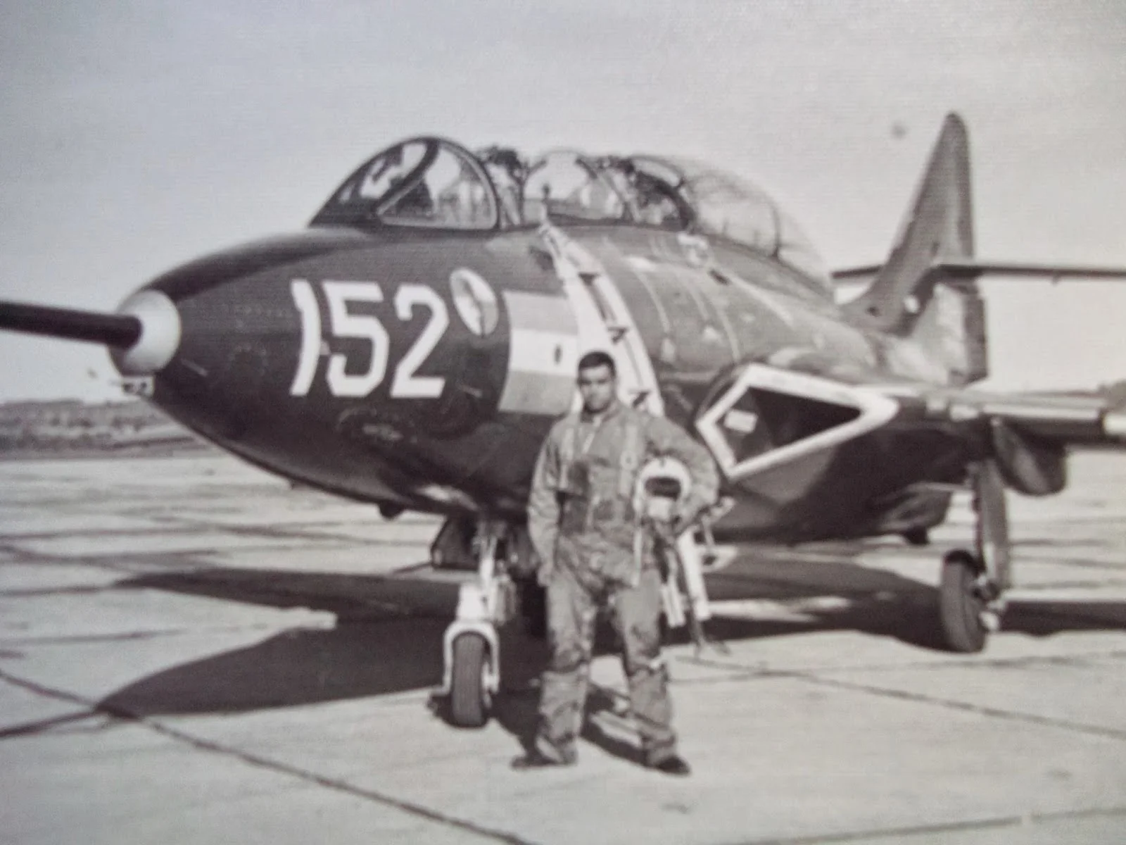 Argentine Navy F9F-8T (3-A-152) on ground.