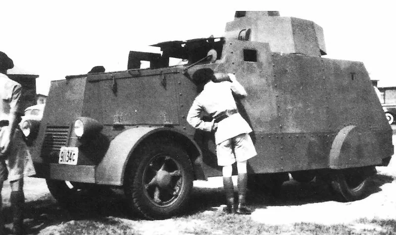 Armoured car