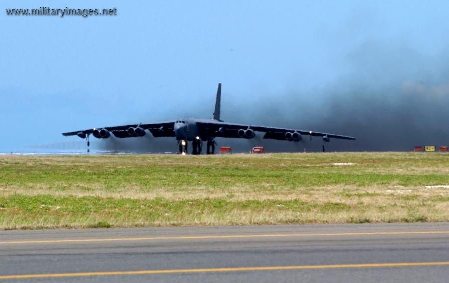 B-52 Stratofortress taxis on the runway