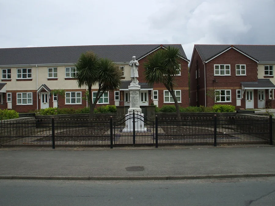 Bagillt War Memorial, Flintshire