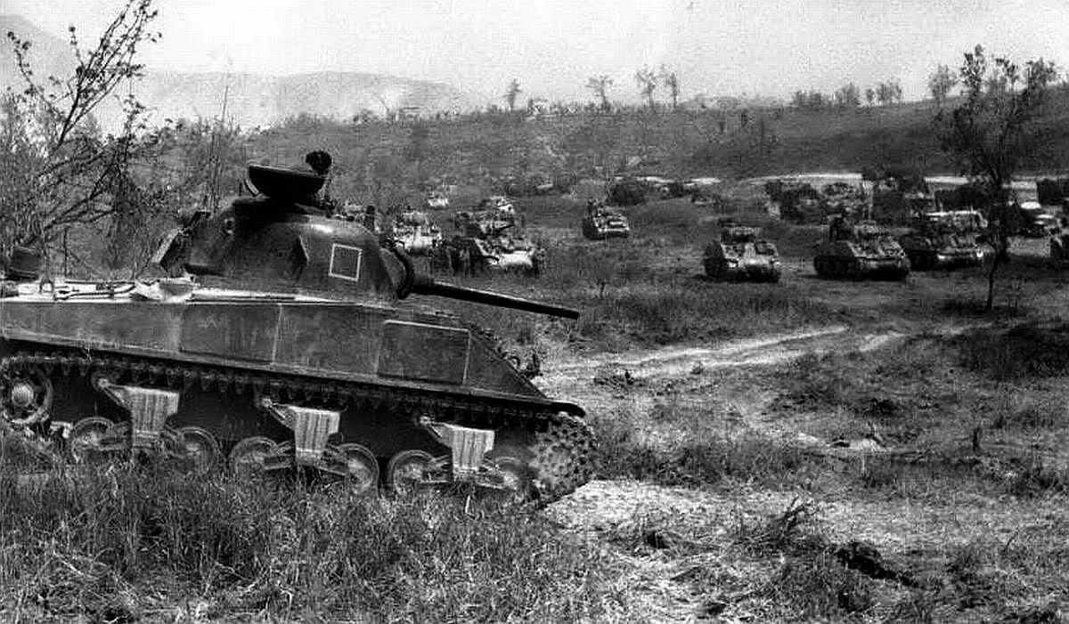 British 6th Armoured Div - Gustav Line-Italy-May 1945