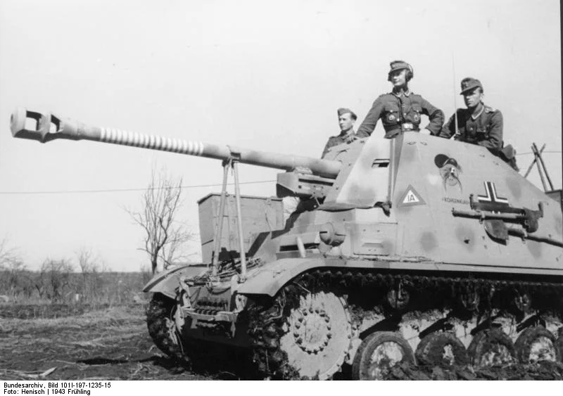 Bundesarchiv_Bild_101I-197-1235-15_Russland-Mitte_Panzerj_ger_Marder_II_