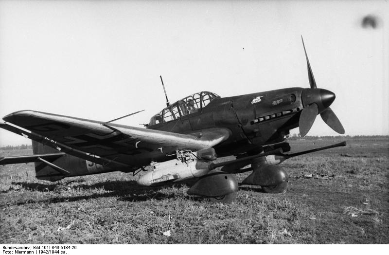 Bundesarchiv_Bild_101I-646-5184-26_Russland_Flugzeug_Junkers_Ju_87