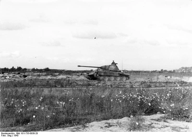 Bundesarchiv_Bild_101I-733-0030-20_Russland_V_Panther_Panzer | A ...