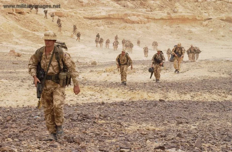 C Coy, 2nd Battalion, The Light Infantry on the move