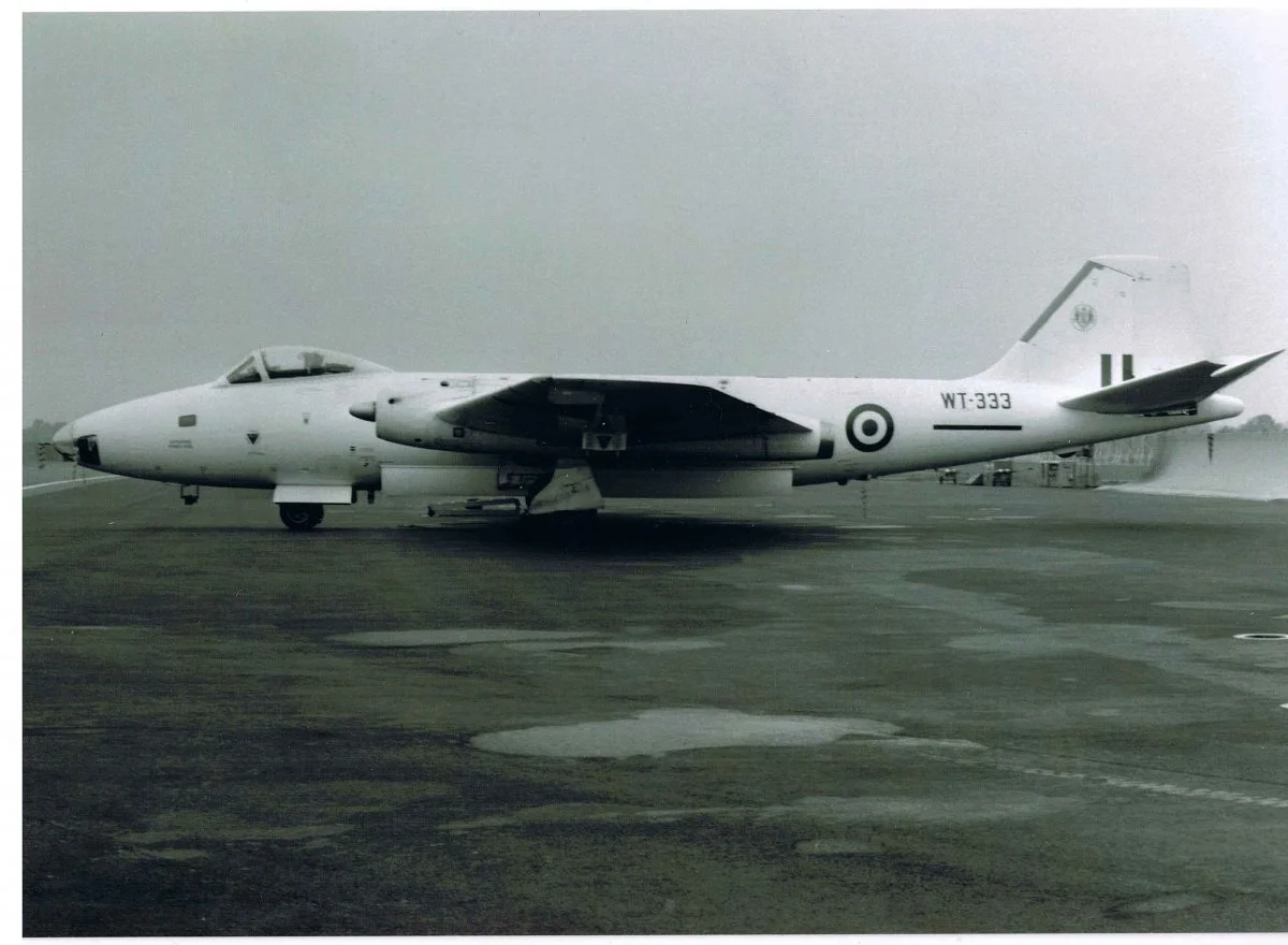 Canberra B (1) 8 WT333 | A Military Photo & Video Website