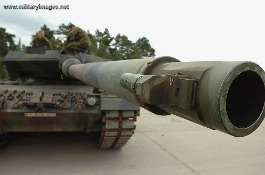 Cdn Leopard 2A6M