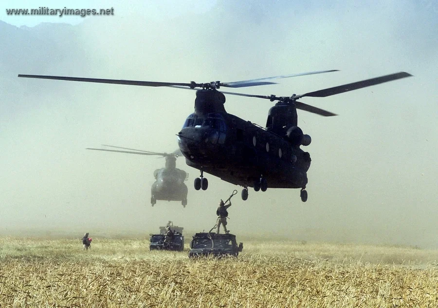 CH-47 Chinook