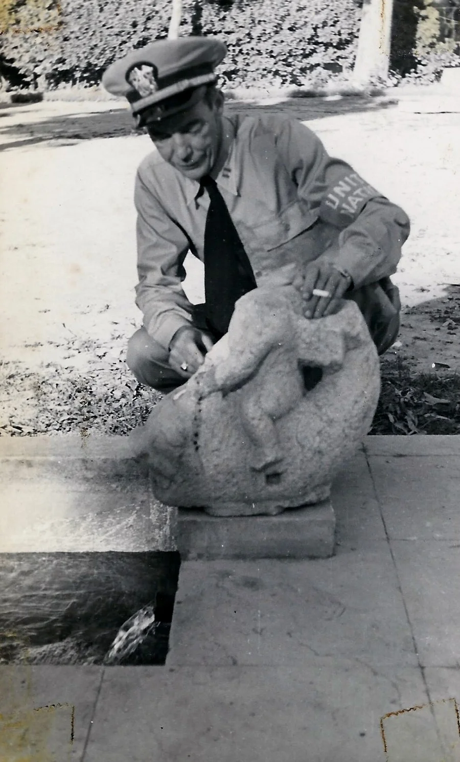 Clyde_Cox_at_aquaduct