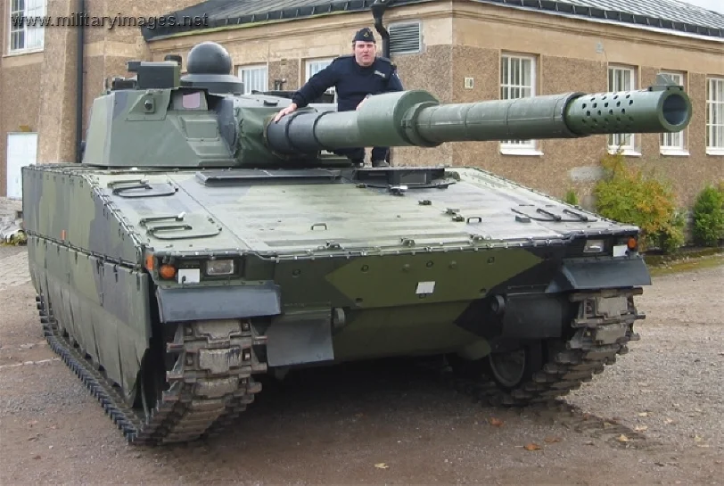 CV90120