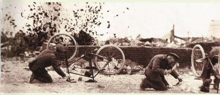 Cycle orderlies under fire WW1