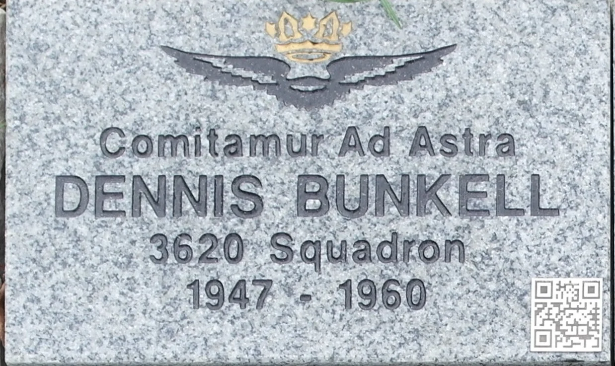 Dennis BUCNKELL