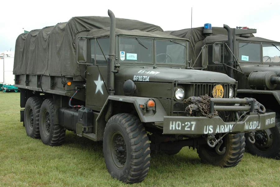 Deuce and a half truck | MilitaryImages.Net