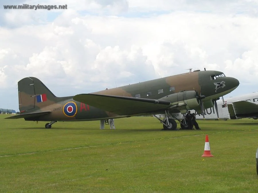 Douglas DC-3 Dakota