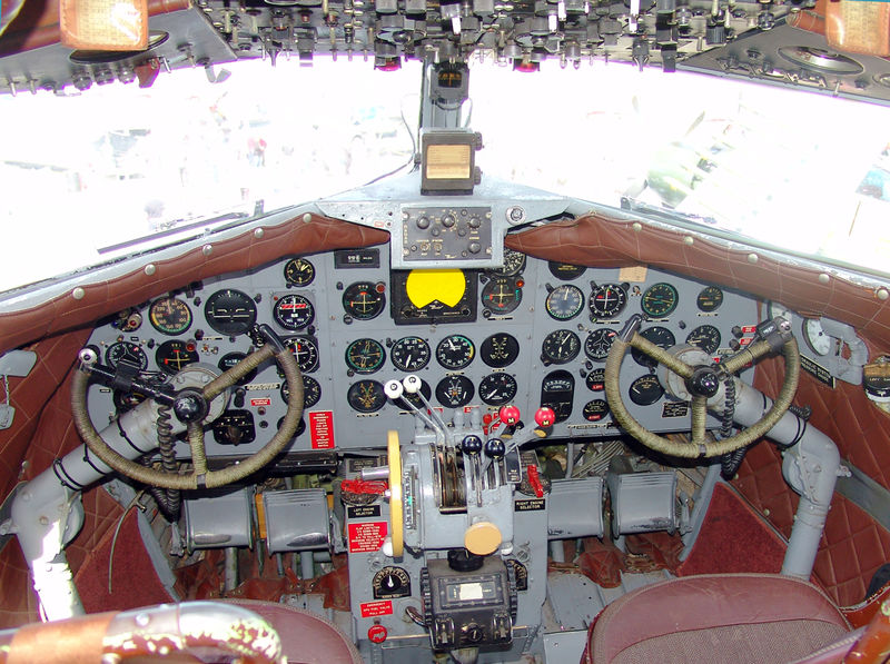Douglas DC3 Cockpit