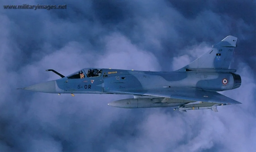 E C2 5 Mirage2000 Pilot Holds Formation