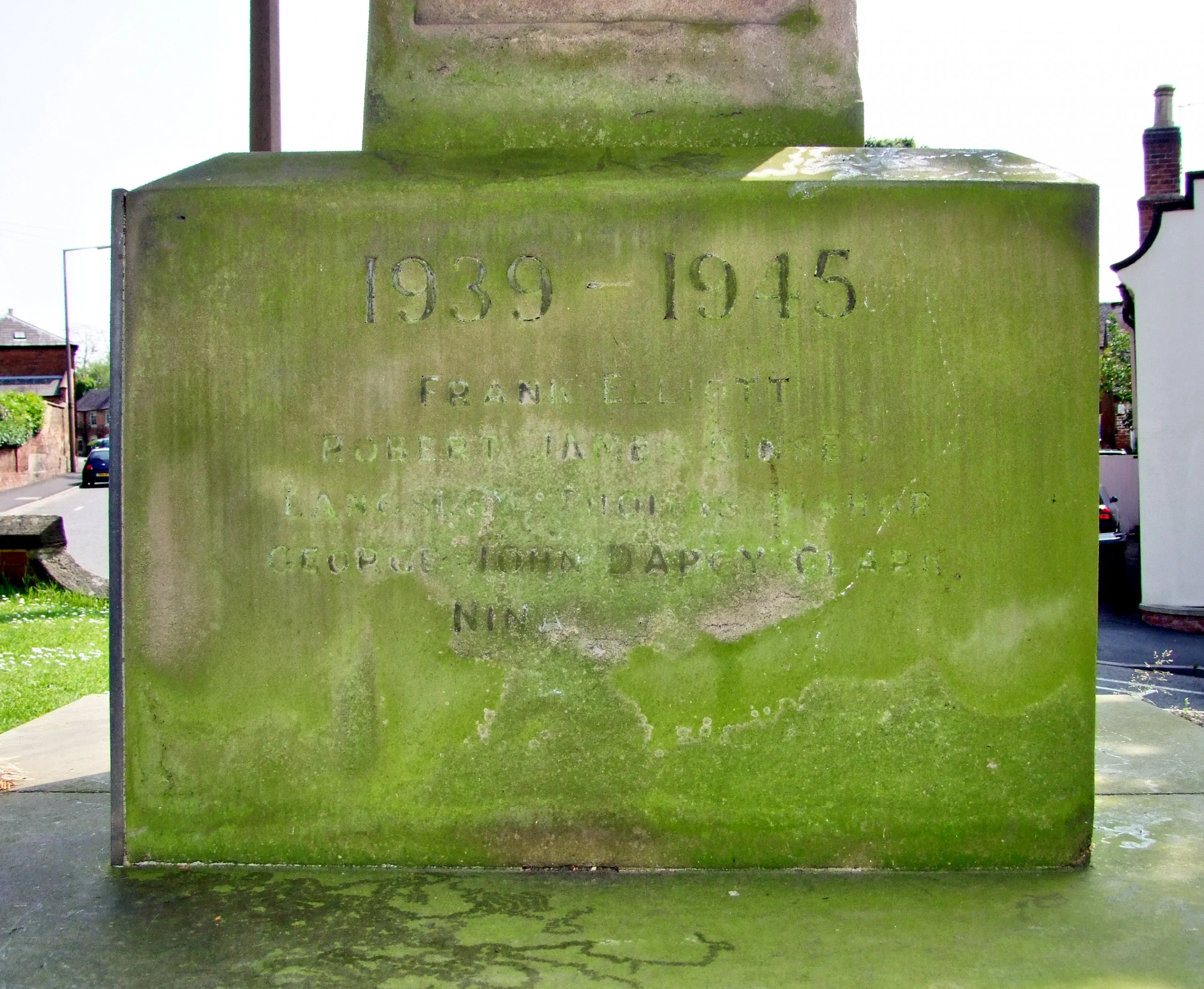 ETWALL WAR MEMORIAL WW2 DERBYSHIRE