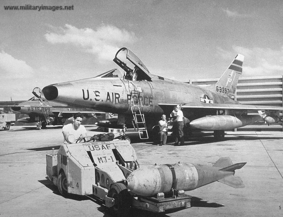 F-100 Super Sabre