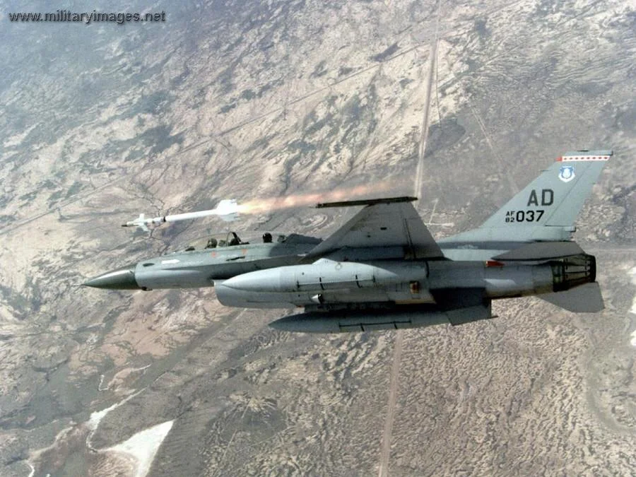 F-16 Fighting Falcon firing AIM-9 Sidewinder