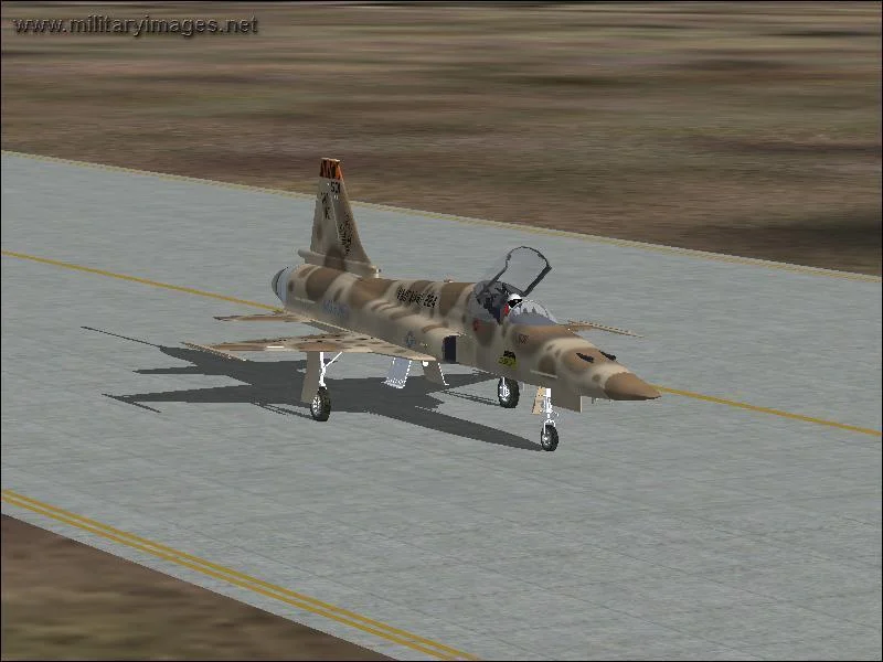 F-20_taxing_at_Mirimar