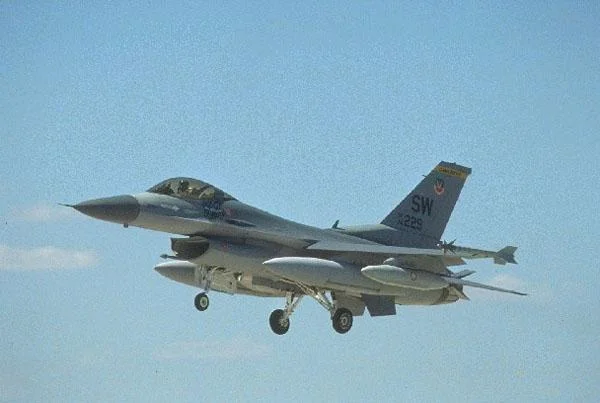 F16 Falcon